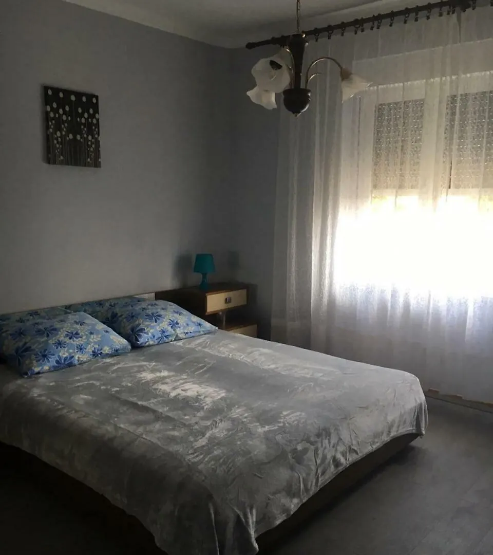 Apartment Kumicic - 3 Bedrooms Icici