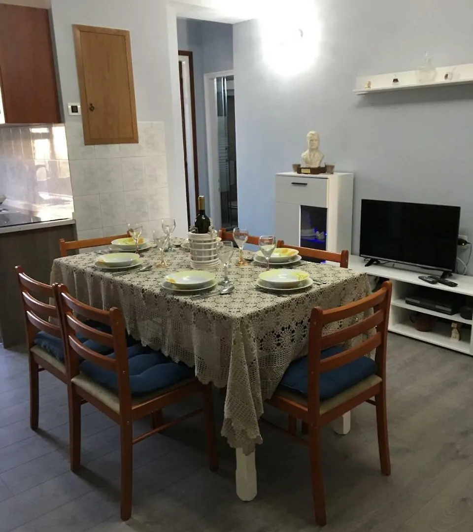 Apartment Kumicic - 3 Bedrooms Icici
